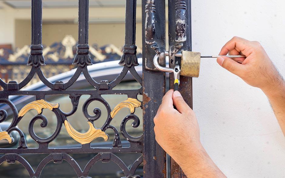 serrure porte d'entrée Houilles